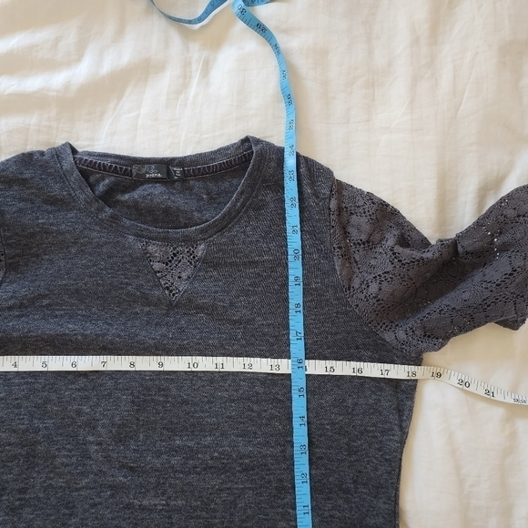 PrAna Darla Top Lace Long-Sleeve in Gray size Small Organic Cotton Blend - Picture 4 of 7
